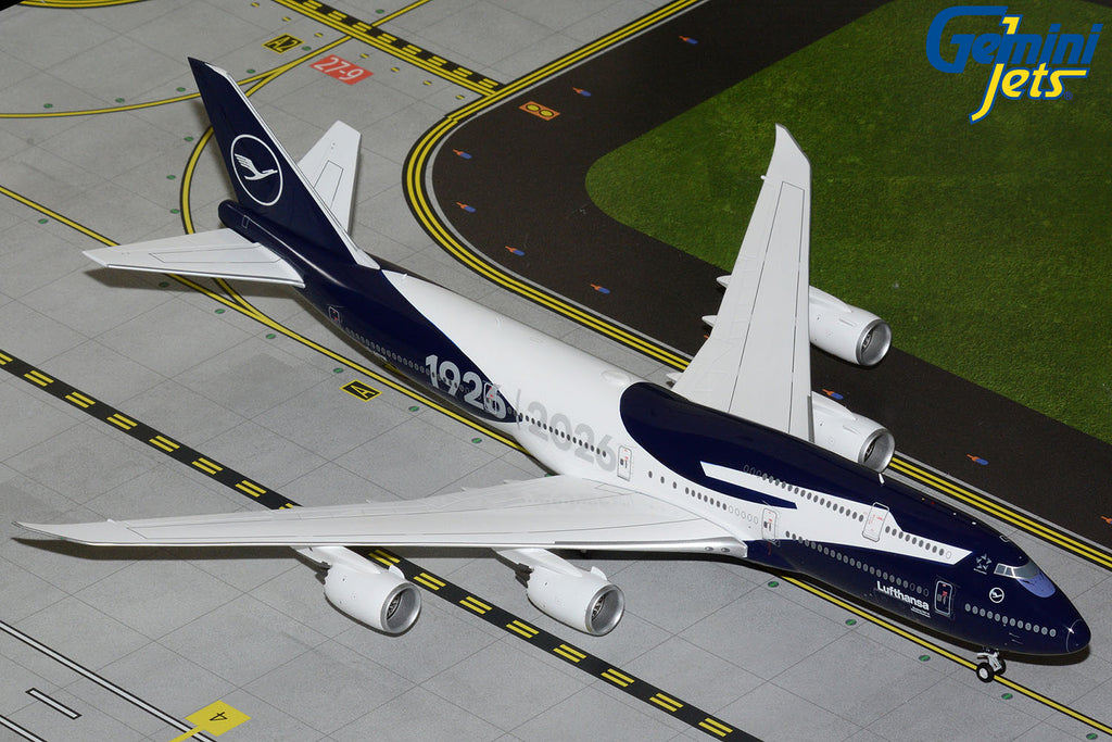 GeminiJets G2DLH1513 1:200 Lufthansa Boeing 747-8 "Centennial" D-ABYN
