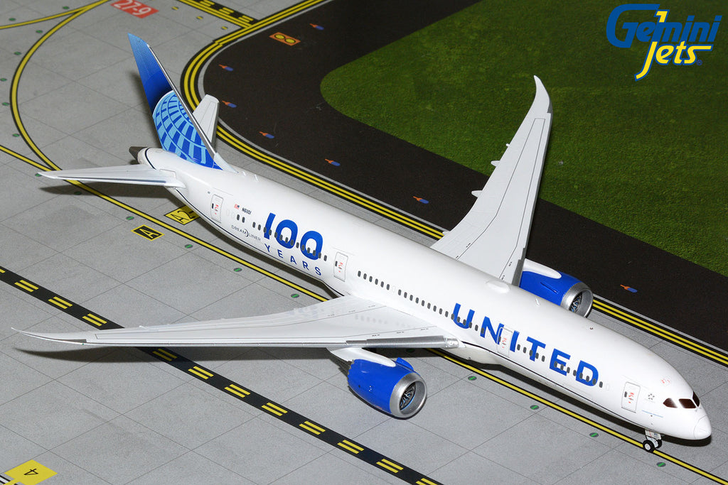 GeminiJets G2UAL1258 1:200 United Airlines Boeing 787-9 "100 Years" N61101
