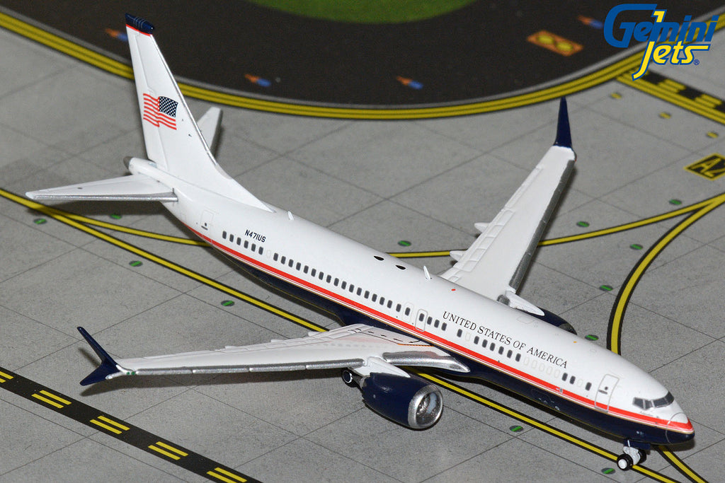 GeminiJets GJAFO2420 1:400 U.S. Air Force Boeing 737 MAX 8 BBJ N471US