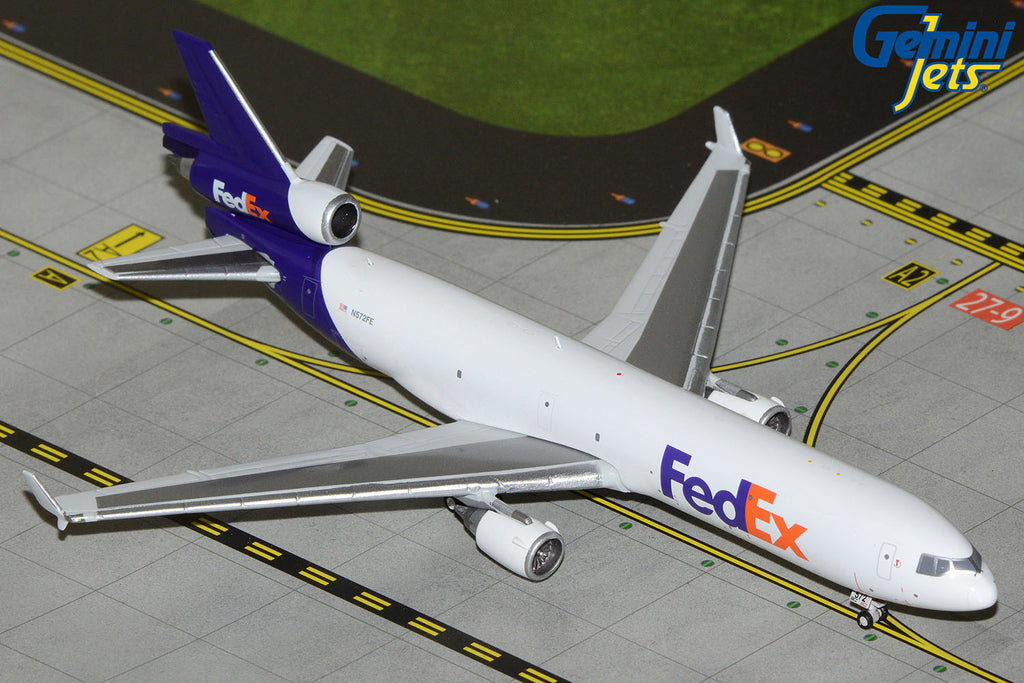 GeminiJets GJFDX2449 1:400 FedEx MD-11F N572FE
