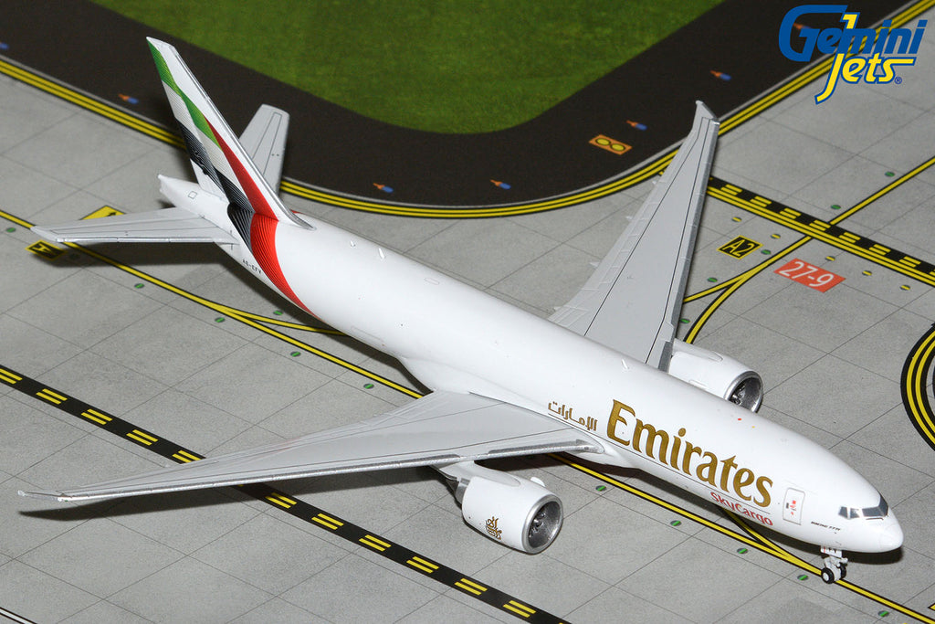 GeminiJets GJUAE2381 1:400 Emirates SkyCargo Boeing 777F A6-EFV