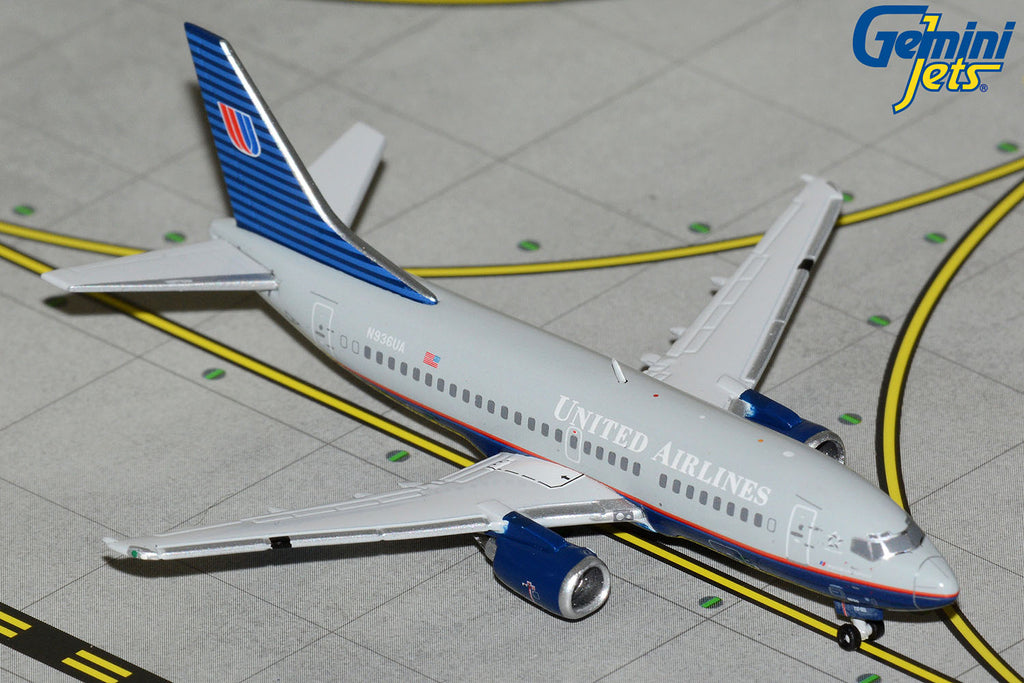 GeminiJets GJUAL2348 1:400 United Airlines Boeing 737-500 "Battleship" N936UA