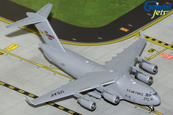 GeminiJets GMUSA148 1:400 U.S. Air Force C-17 Globemaster III (March ARB)