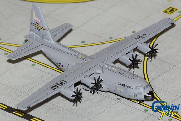 GeminiJets GMUSA151 1:400 U.S. Air Force C-130H Hercules (Montana ANG)