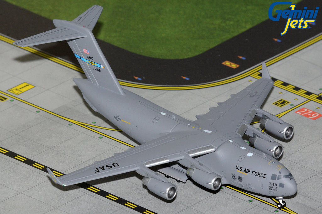 GeminiJets GMUSA164 1:400 U.S. Air Force C-17 Globemaster III (Dover AFB)